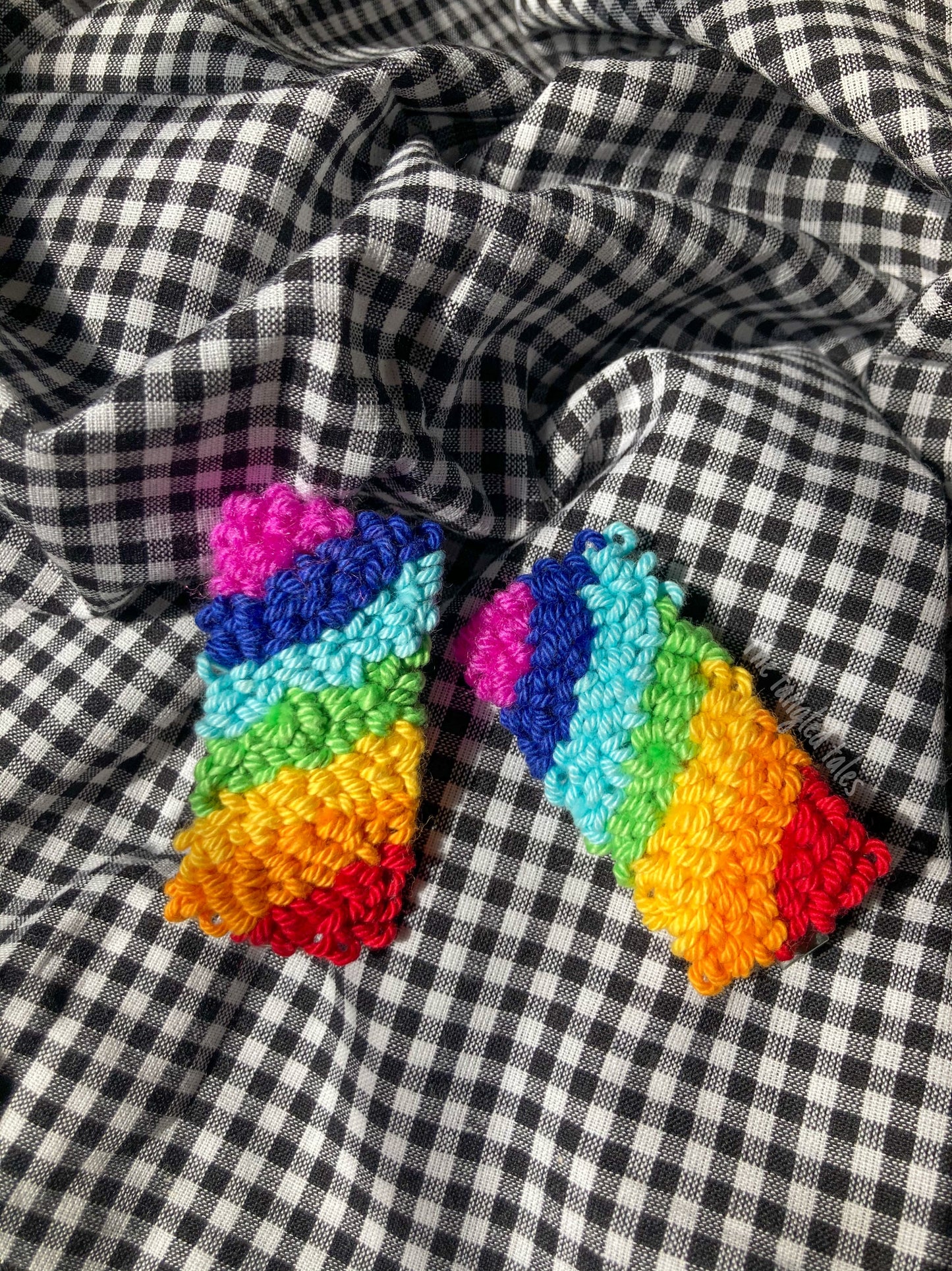 RAINBOW CLIP